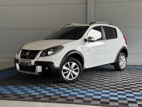 RENAULT SANDERO 1.6 STEPWAY 16V FLEX 4P AUTOMÁTICO